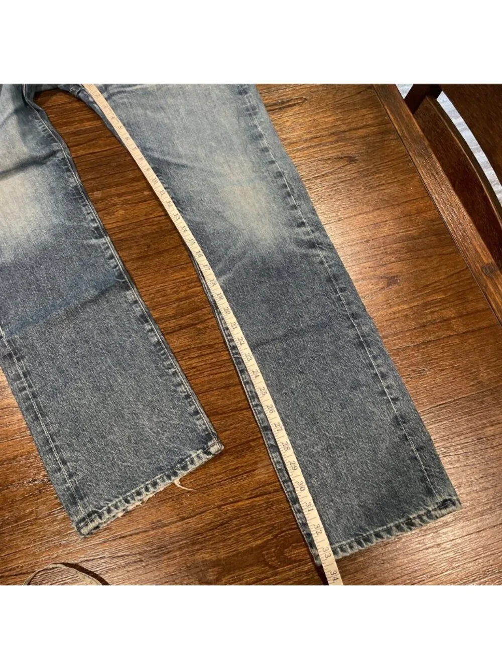 AG Matchbox Slim Straight Jean 32x33 Medium Wash Distressed Stretch AG-Ed Denim